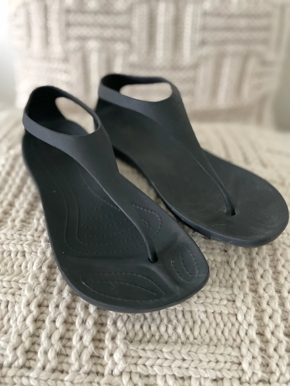 CROCS Sexi Serena Size 8 Black Sandals Flip Flop Slingback - Picture 3 of 6